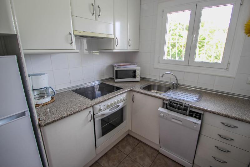 Susana - this lovely detached holiday property in Moraira - image 8