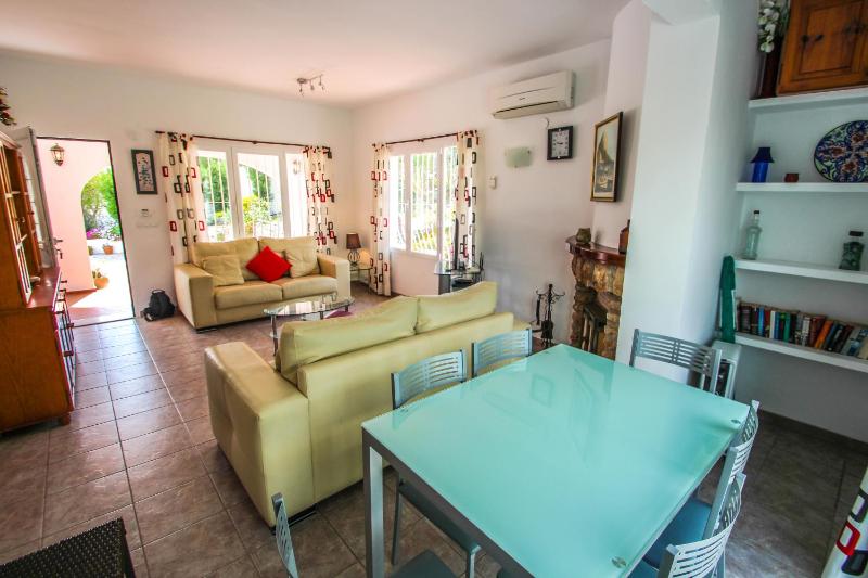 Susana - this lovely detached holiday property in Moraira - image 12