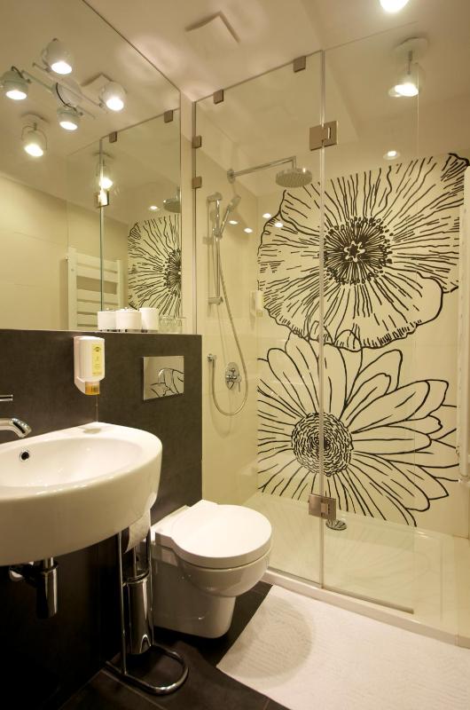 Classic Double or Twin Room image 2