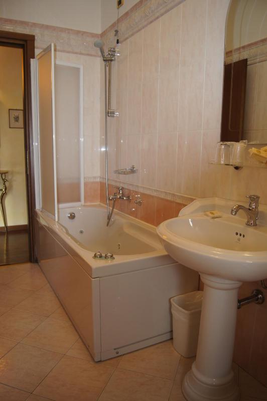 Hotel Lugana Parco Al Lago - image 33