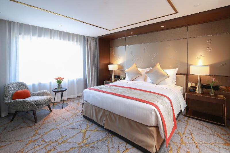 Golden Tulip Shanghai Hongqiao- A Louvre Hotel - image 4