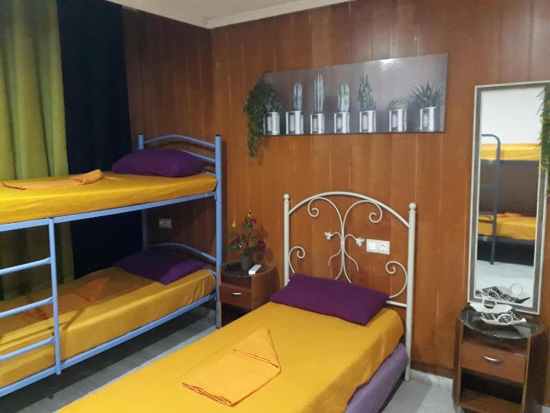 8-Bed Female Dormitory Room image 3
