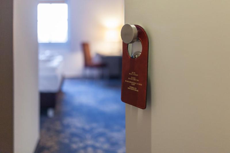Business Double Room image 3