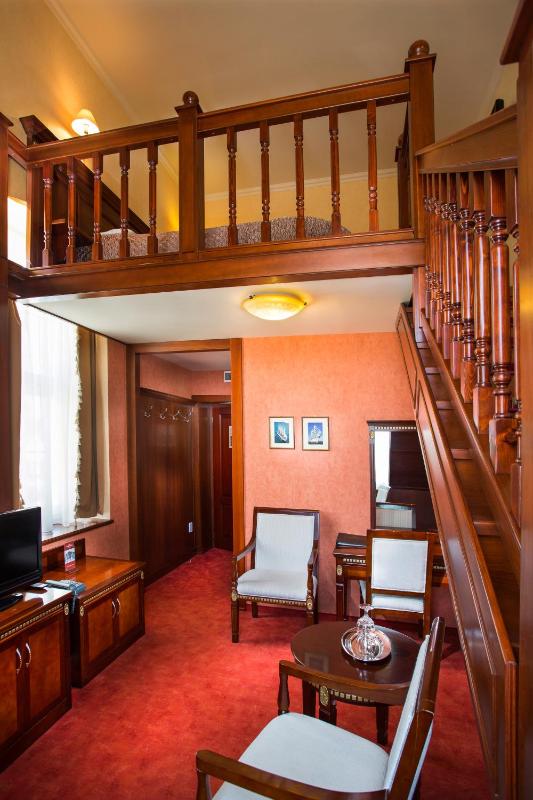 Duplex Room image 3