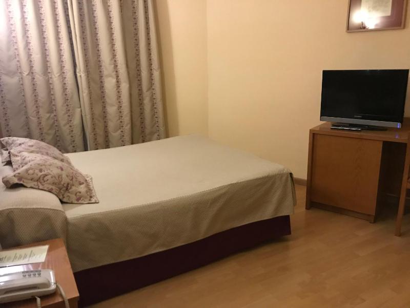 Double Room image 2