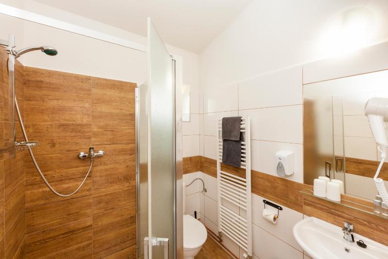 Double or Twin Room with Private Bathroom image 3