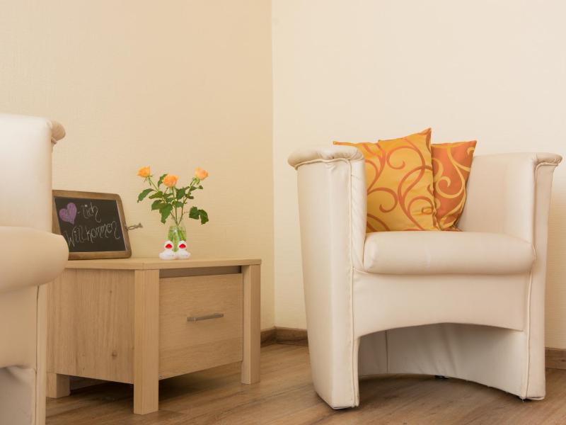 Double Room image 4