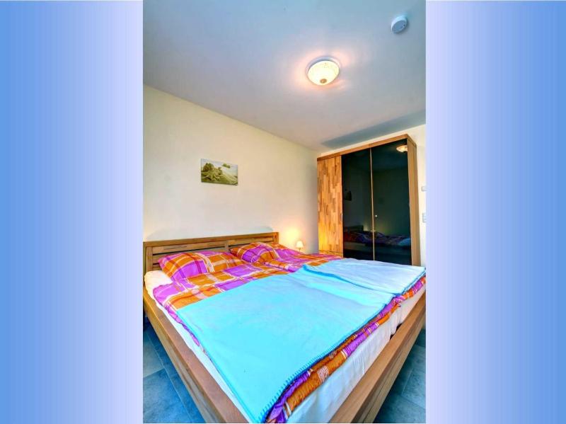 Two-Bedroom Apartment with Terrace image 4