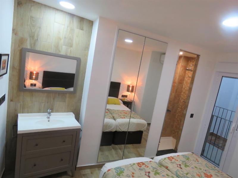 Living Sevilla Apartments Hércules - image 16