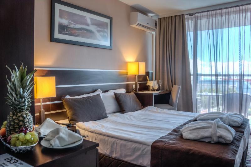 Platinum Hotel & Casino - image 27
