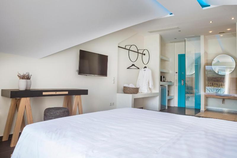 Argostoli Marina Suites - image 7