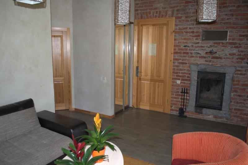 One-Bedroom Suite image 3