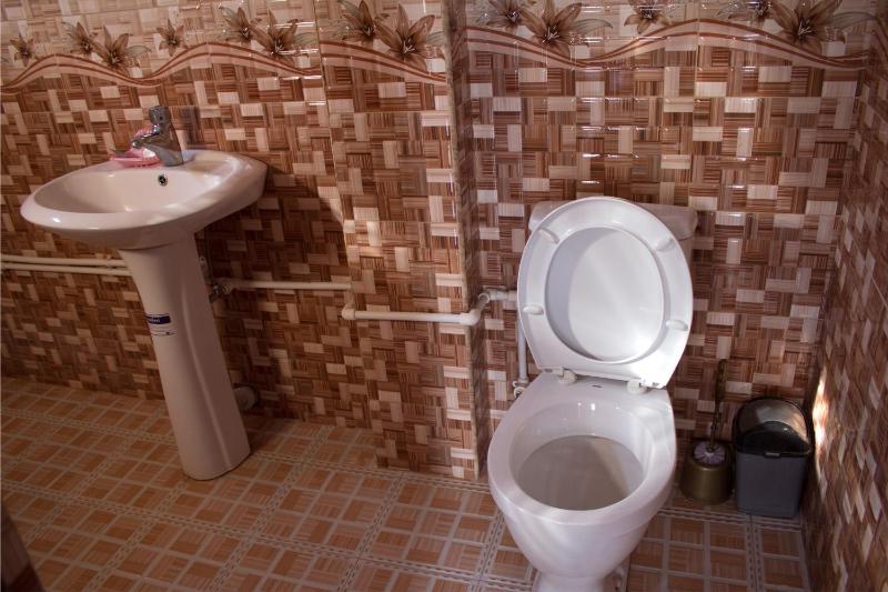 Deluxe Double Room with Bath image 2