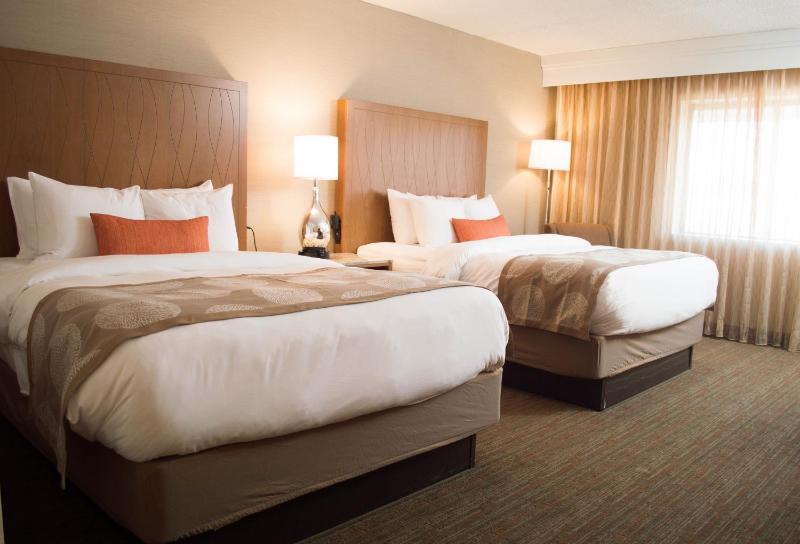 Queen Room with Two Queen Beds image 1