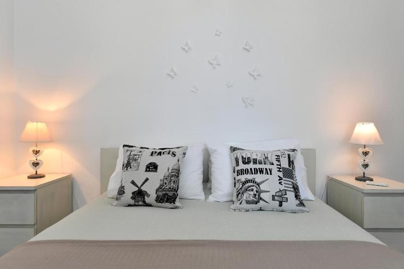 Azzurro Bianco Suites - image 14