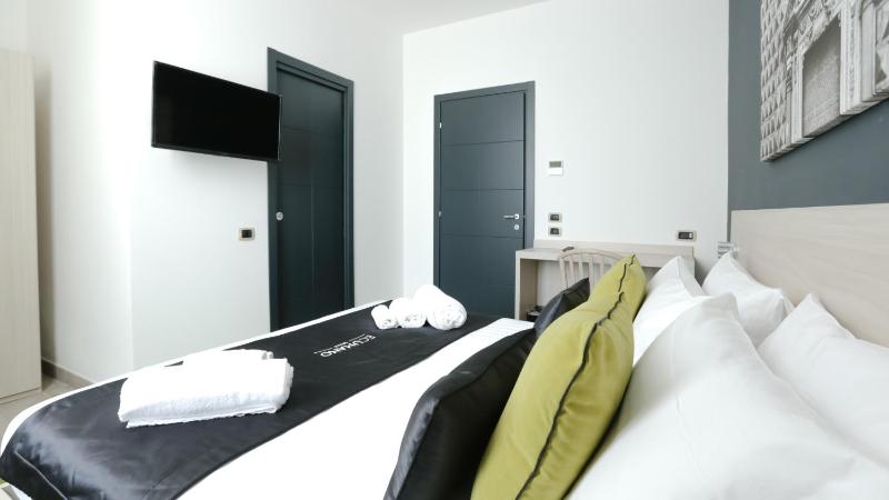 Standard Double or Twin Room image 3