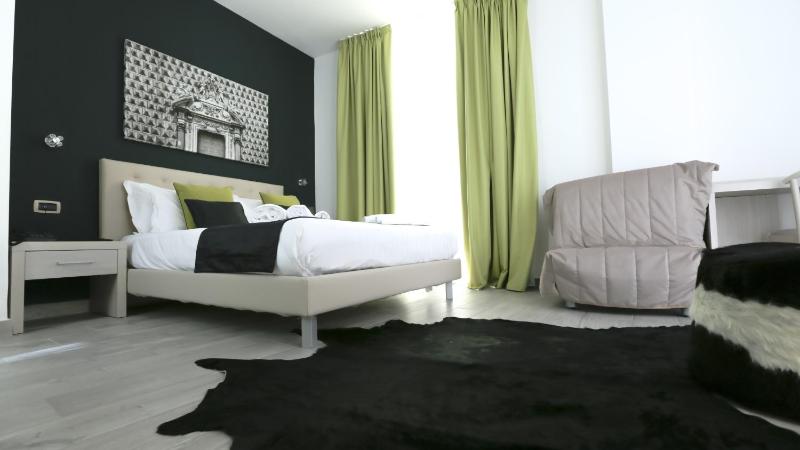 Double or Twin Room with Terrace image 4