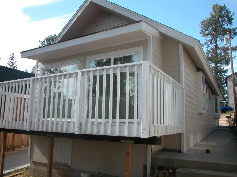 Big B's Den - image 2
