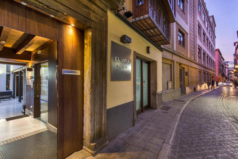 tuGuest Elvira Suites - image 4
