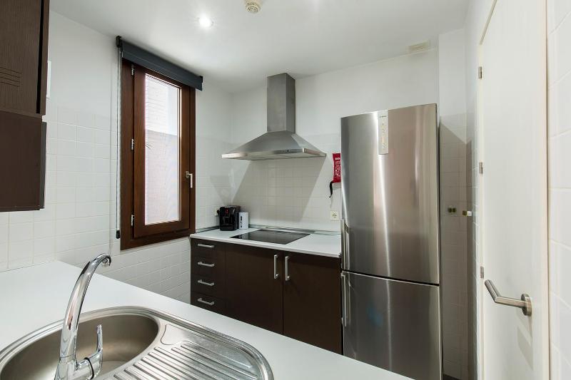 One-Bedroom Apartment image 2