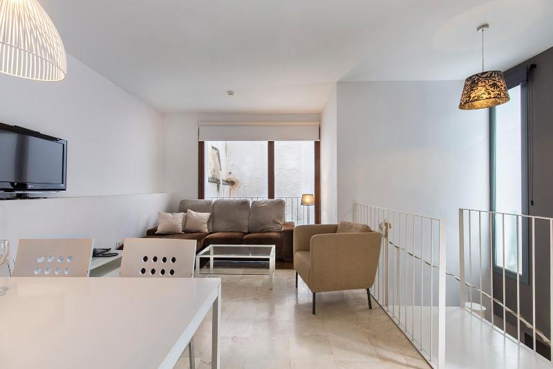 tuGuest Elvira Suites - image 8