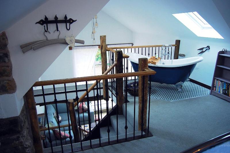 Superior Queen Room image 3