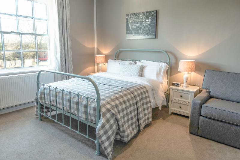 Comfort Triple Room image 2