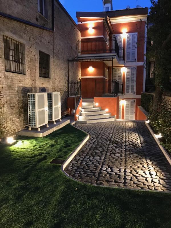Palazzo Domanto Apartments Parma - image 1