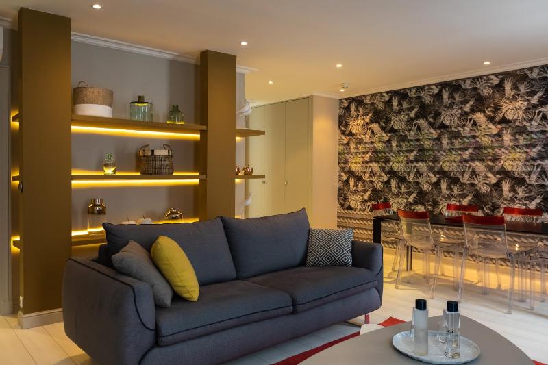 Two-Bedroom Suite l'Elégant image 2