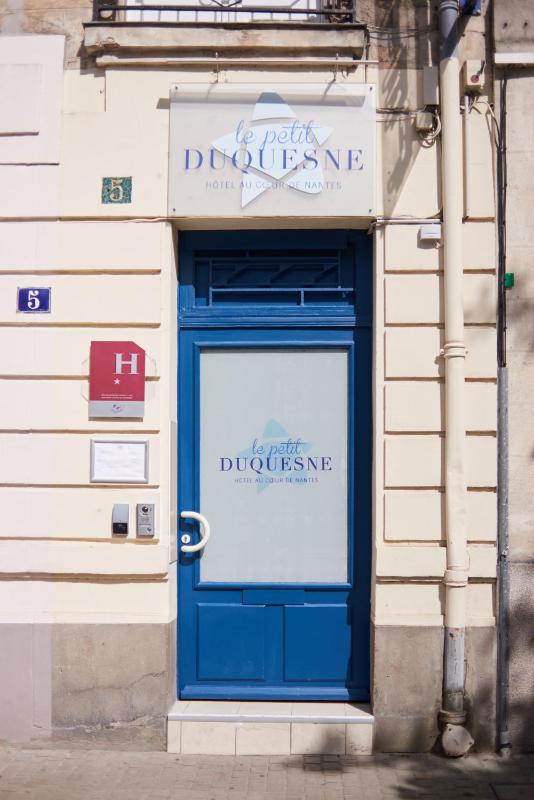 Hotel Le Petit Duquesne - image 10