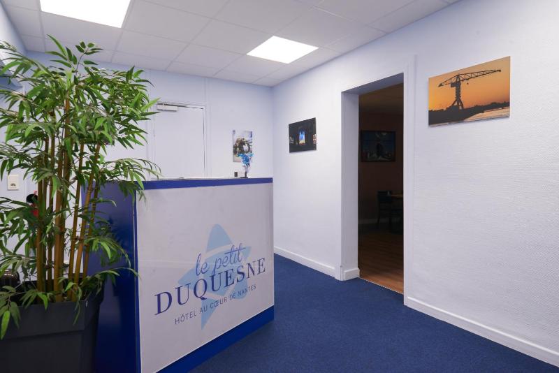 Hotel Le Petit Duquesne - image 45
