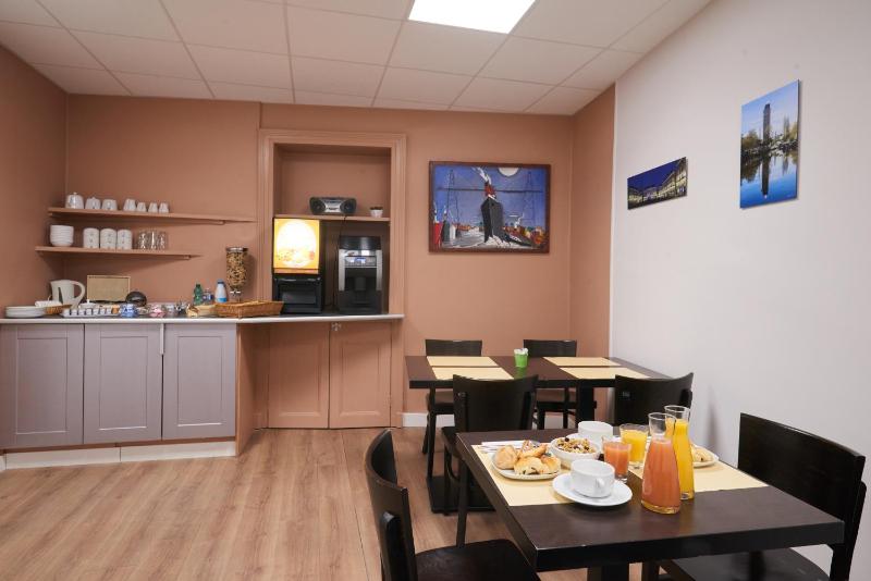 Hotel Le Petit Duquesne - image 39