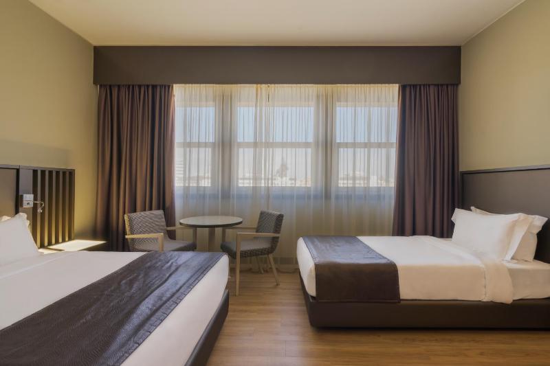 Comfort Plus Triple Room image 4