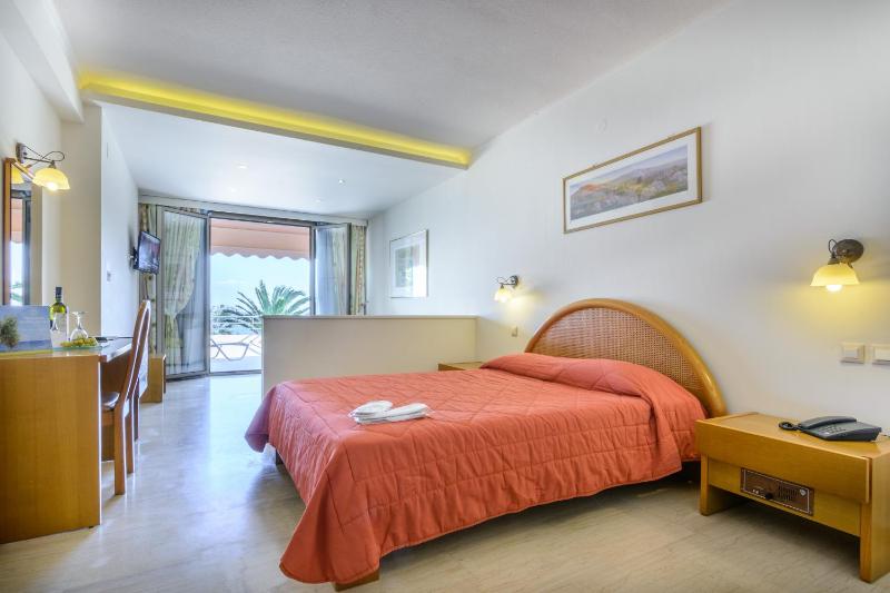 Junior Suite with Sea View image 2