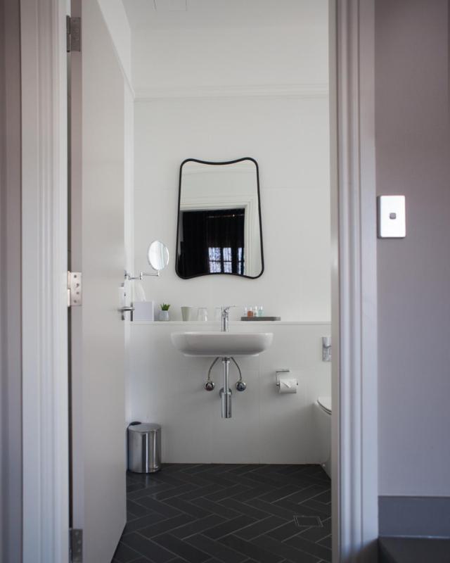 Junior Suite image 3