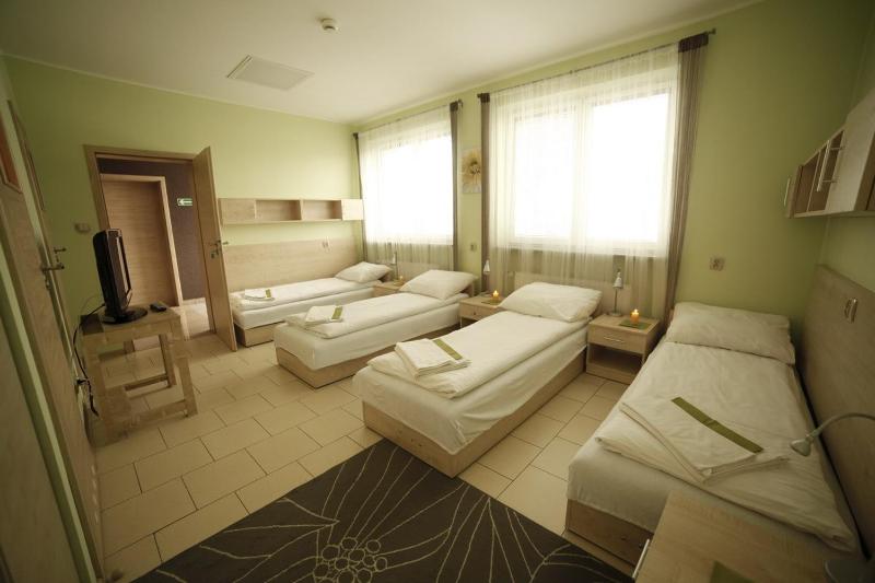 Premium Quadruple Room image 1