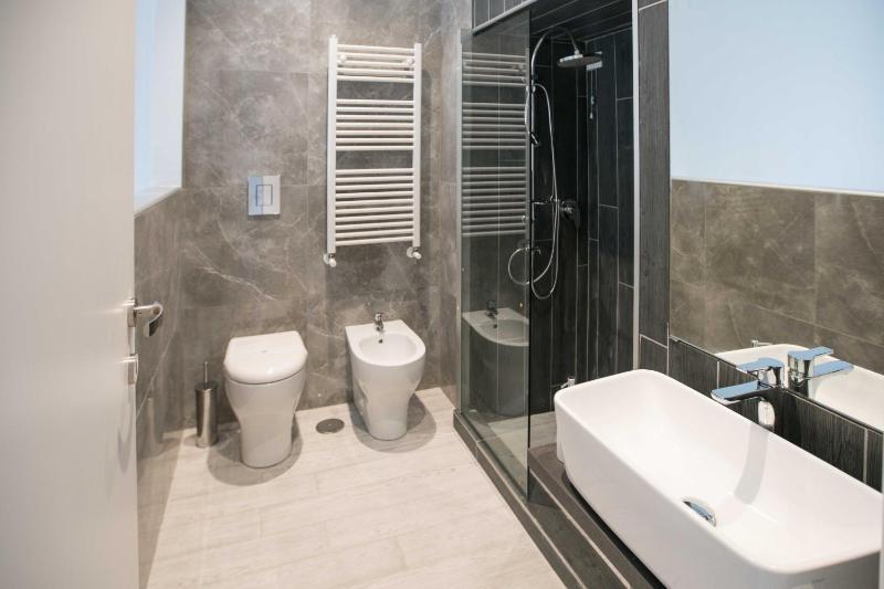 Double Room image 2