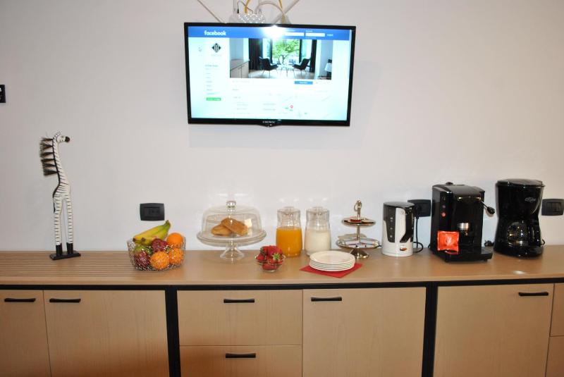 Standard Single Room image 3