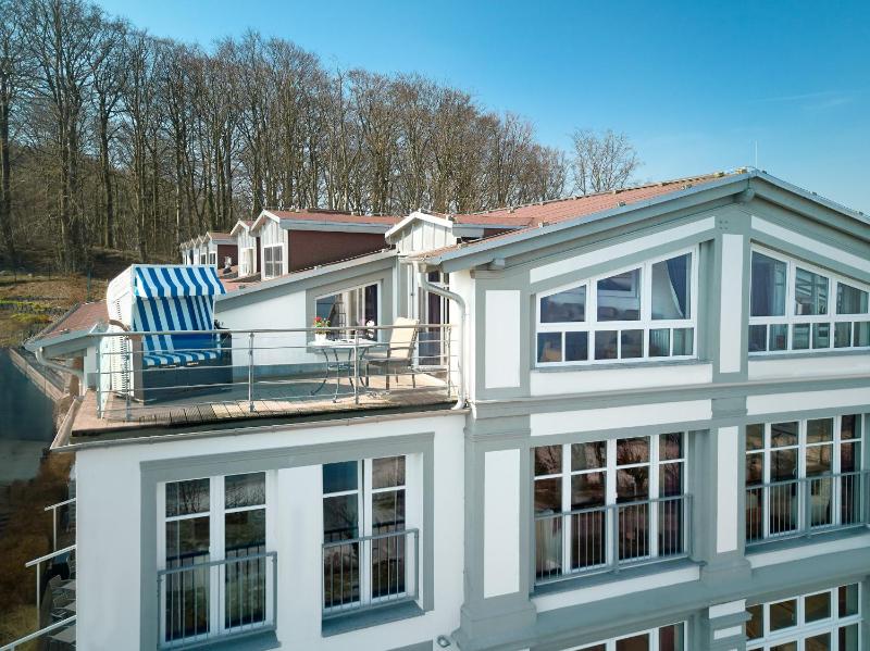 Junior Suite with Sea View image 3