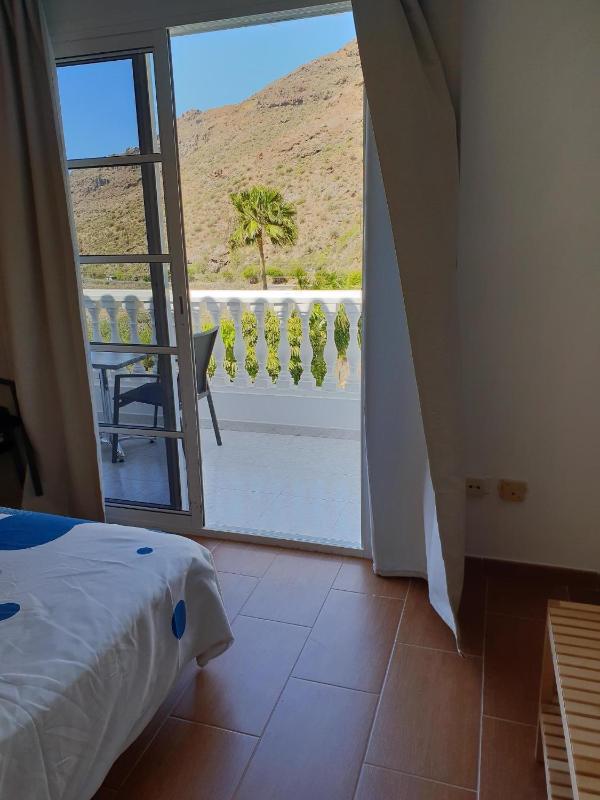 Apartment with Pool View  image 4
