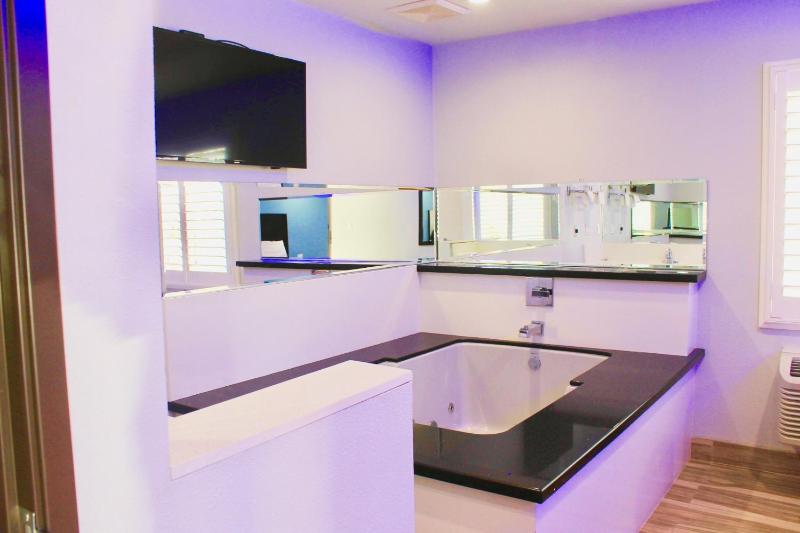 King Suite image 3