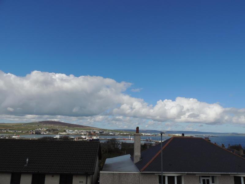 Deluxe Double Room with Sea View image 2