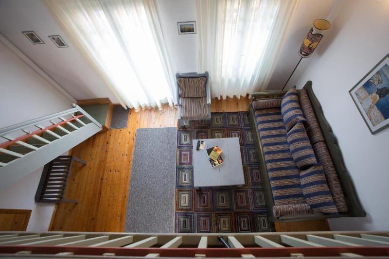 Family Apartment Split Level image 3