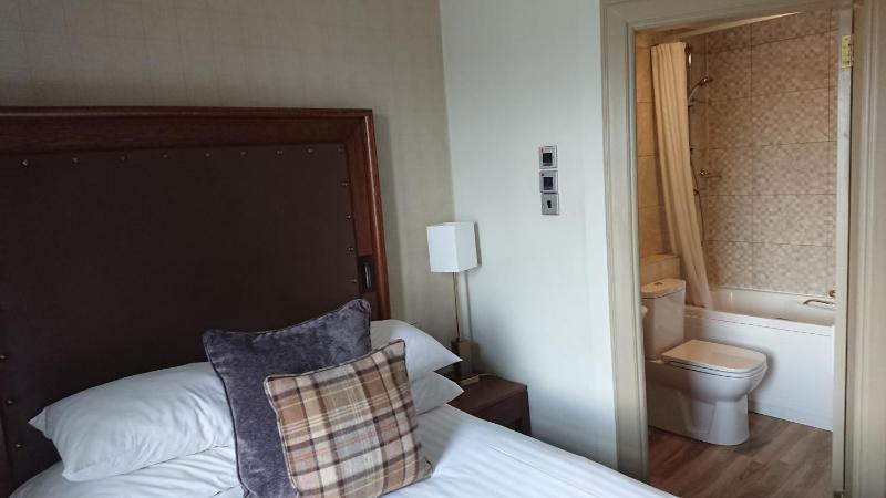 Single Guest Room image 4