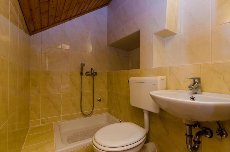 Two-Bedroom Apartment with City View image 4