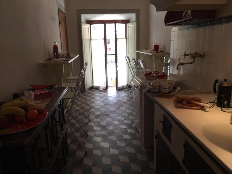 Quadruple Room with Garden View image 4