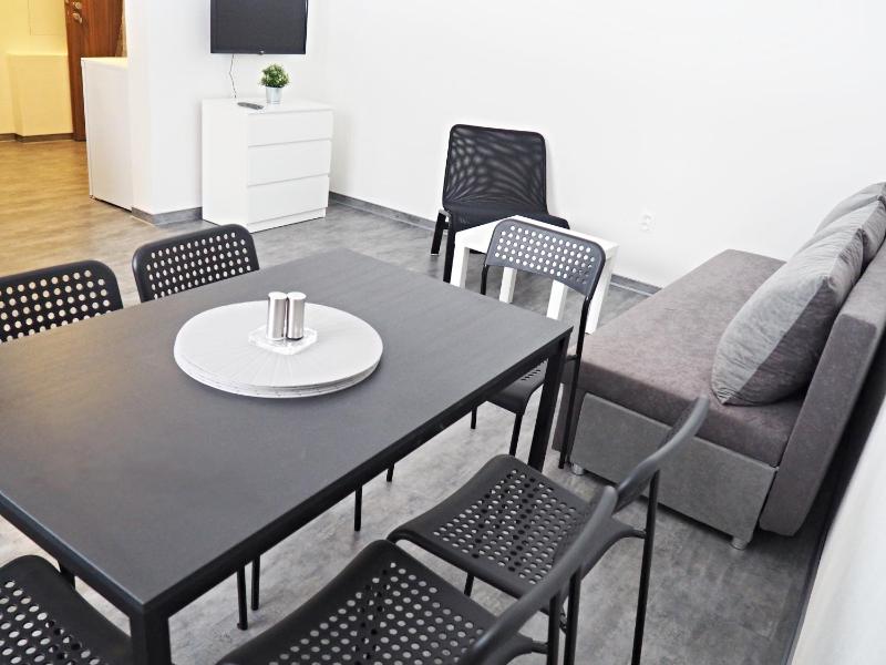 One-Bedroom Suite image 3