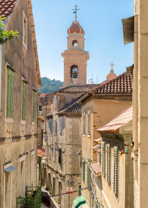 Double or Twin Room with Extra Bed image 3