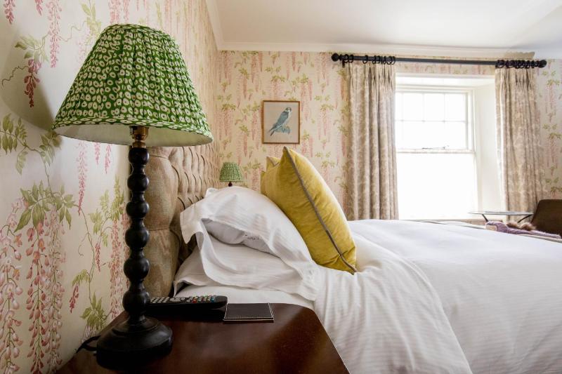 The Hawk Inn - image 31
