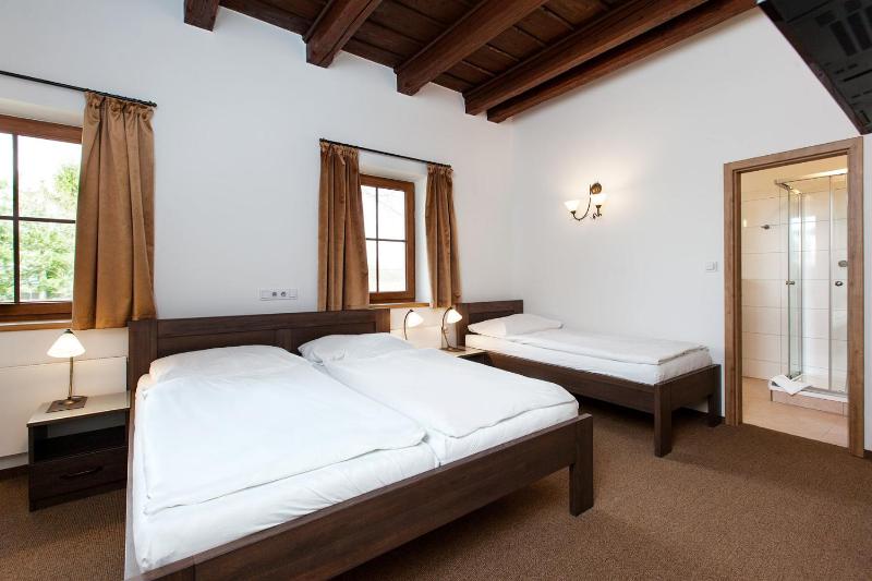 Quadruple Room image 1